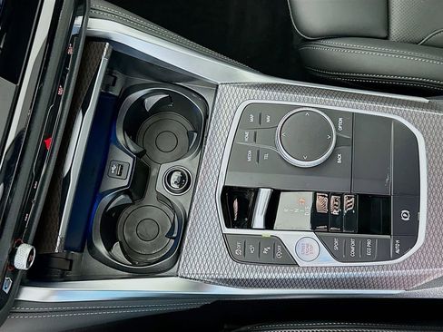 Used 2025 BMW 440i xDrive Coupe w/ Parking Assistance Package image 17