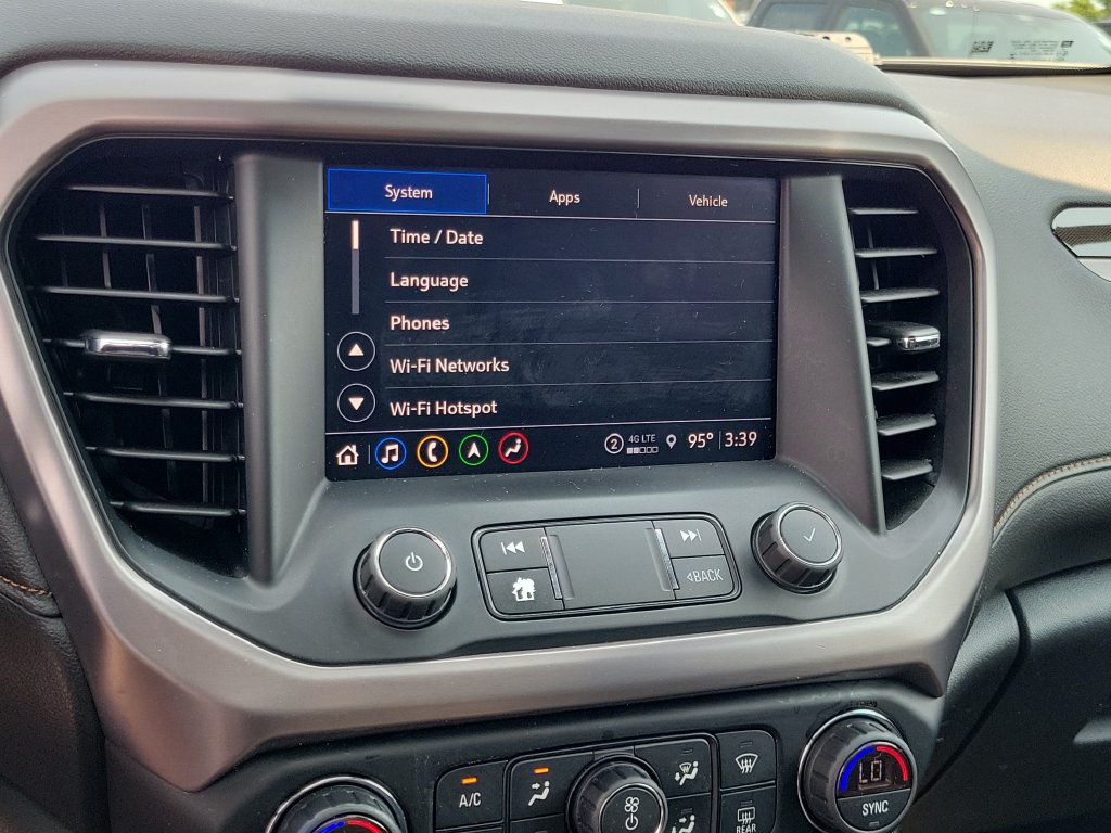Used 2022 GMC Acadia AT4 w/ Technology Package AWD/4WD image 27