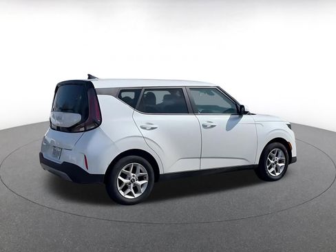 Used 2025 Kia Soul LX w/ LX Technology Package image 15