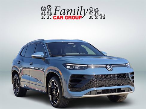 New 2026 Volkswagen Tiguan SEL R-Line image 2