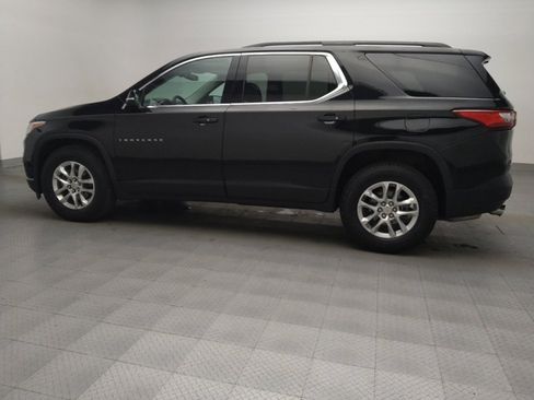 Used 2020 Chevrolet Traverse LT image 3