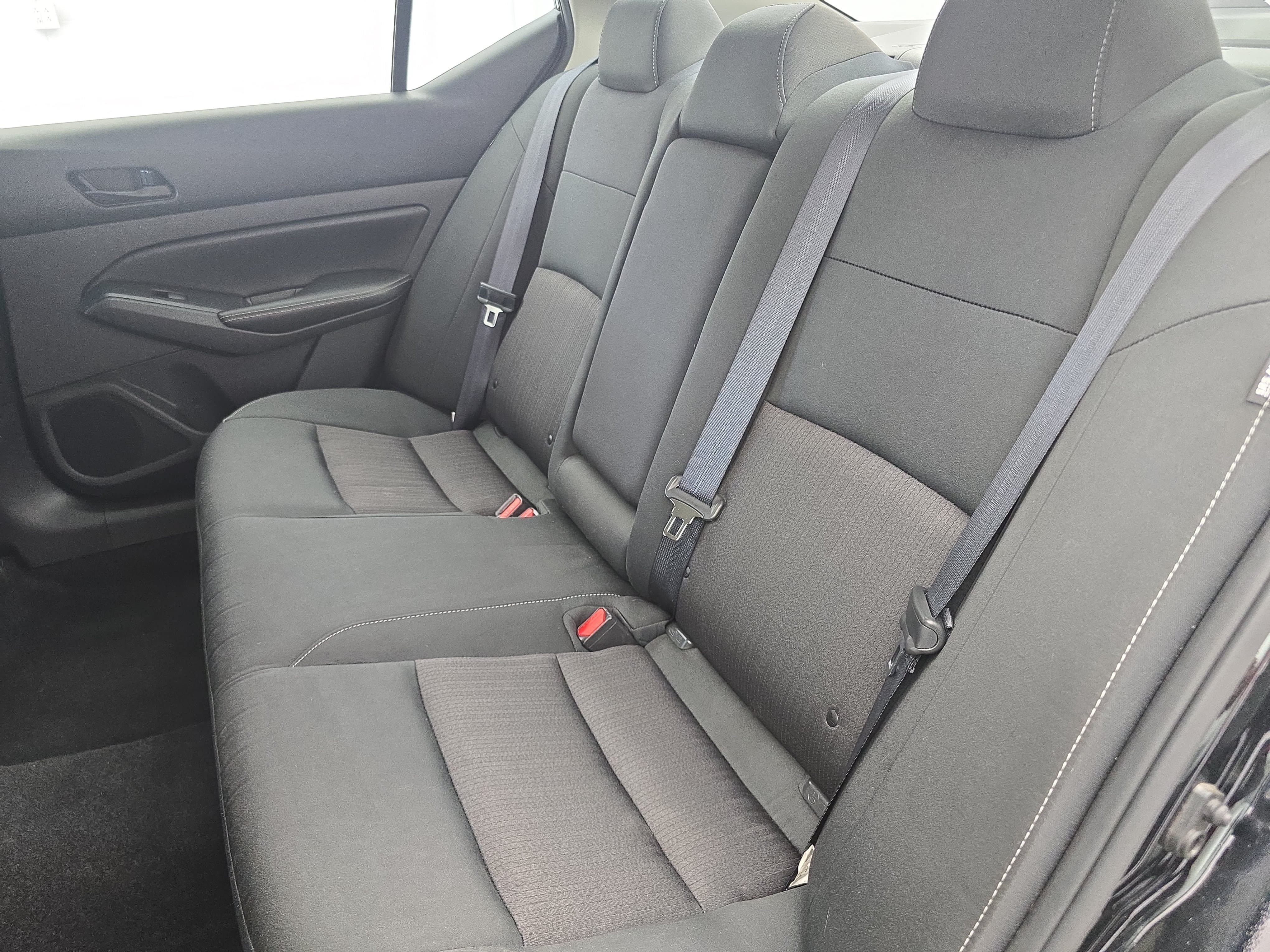 Used 2024 Nissan Altima 2.5 SV w/ SV Premium Package FWD image 13
