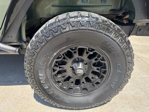 Used 2008 Jeep Wrangler Unlimited Sahara AWD/4WD image 21