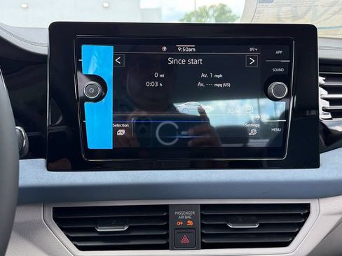 New 2026 Volkswagen Jetta SE FWD image 21