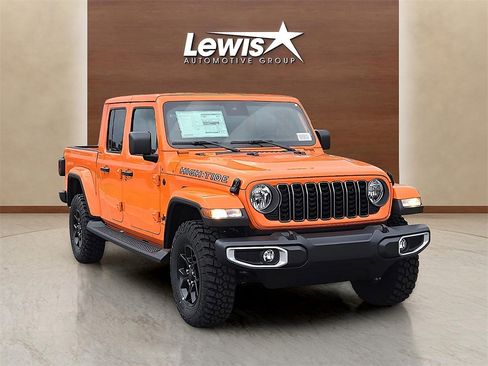 New 2025 Jeep Gladiator High Tide image 2