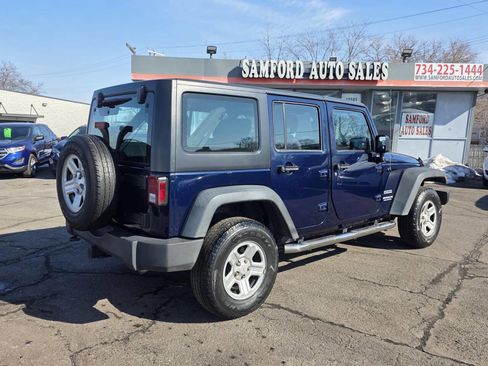 Used 2013 Jeep Wrangler Unlimited Sport w/ Connectivity Group image 10