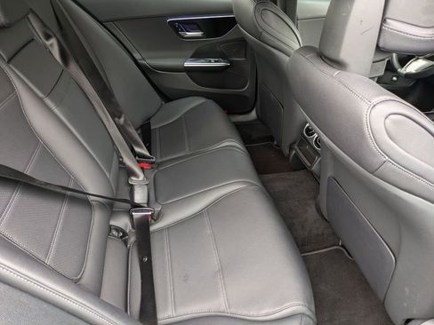 Used 2025 Mercedes-Benz C 300 4MATIC Sedan image 29