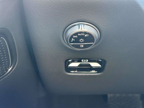 New 2027 Mercedes-Benz GLC 300 4MATIC image 23