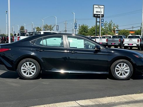 Used 2025 Toyota Camry LE FWD image 3