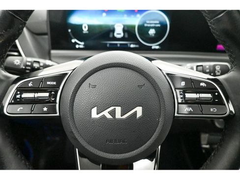 Used 2024 Kia Seltos EX image 12