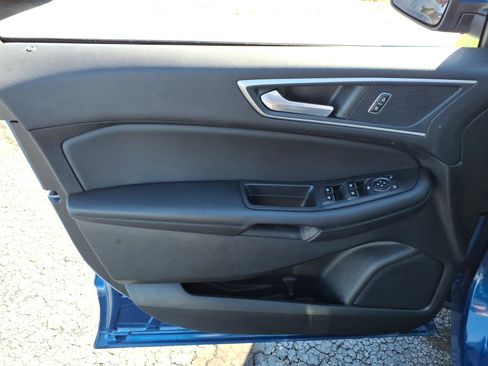 Used 2022 Ford Edge SEL w/ Convenience Package AWD/4WD image 16