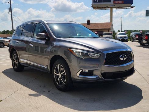 Used 2019 INFINITI QX60 Luxe w/ Essential Package AWD/4WD image 8