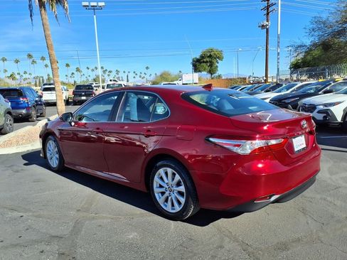 Used 2019 Toyota Camry LE image 13