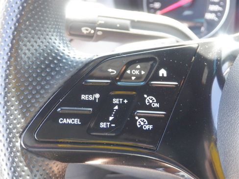 Used 2025 Mercedes-Benz Sprinter 2500 image 18