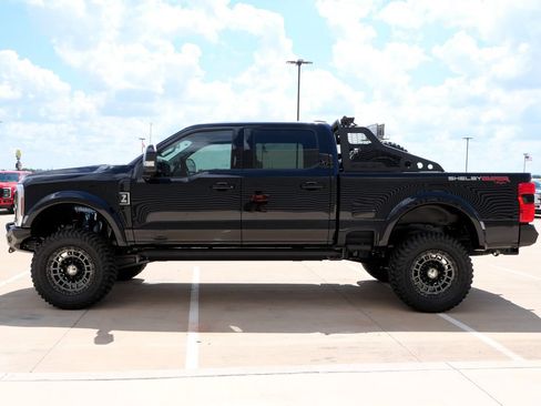 New 2026 Ford F250 Lariat w/ Black Appearance Package AWD/4WD image 3