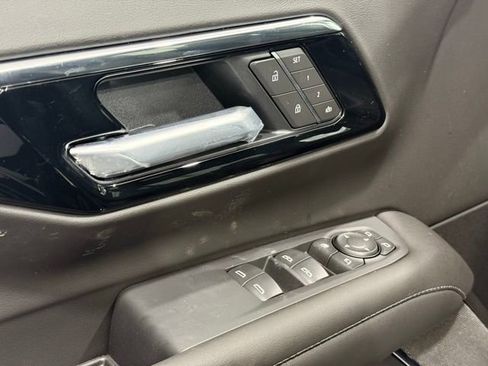 New 2026 Chevrolet Suburban LT w/ Comfort Package image 17