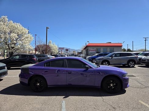 Used 2023 Dodge Charger SXT image 3