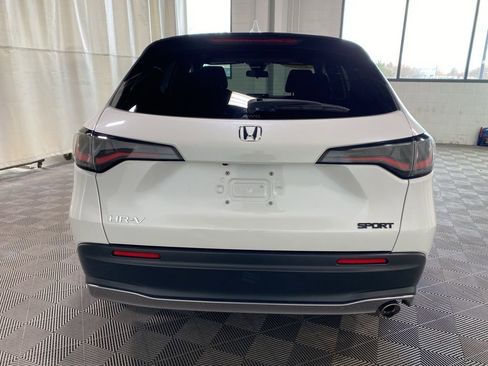 Used 2023 Honda HR-V Sport image 8