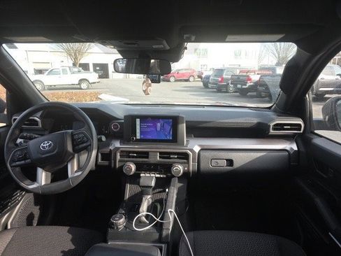 Used 2025 Toyota 4Runner SR5 image 8