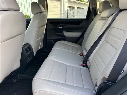 Used 2025 Honda CR-V EX-L image 16