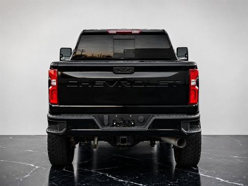 Used 2020 Chevrolet Silverado 2500 High Country w/ Technology Package AWD/4WD image 5