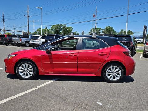 Used 2023 Toyota Corolla SE FWD image 8