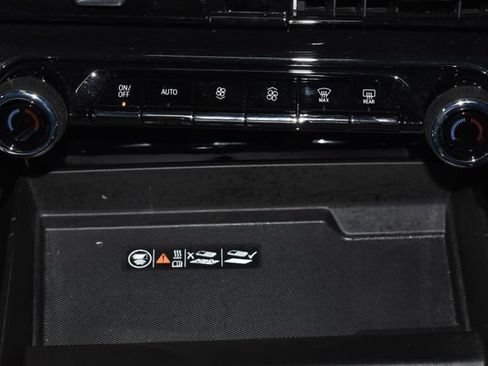 Used 2025 Chevrolet Tahoe Z71 w/ Z71 Off-Road Package image 19