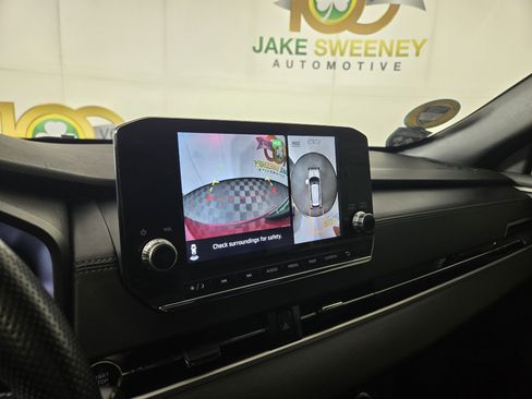 Used 2024 Mitsubishi Outlander SE Black Edition image 22