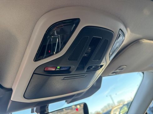 Certified 2025 Subaru Outback Limited image 23