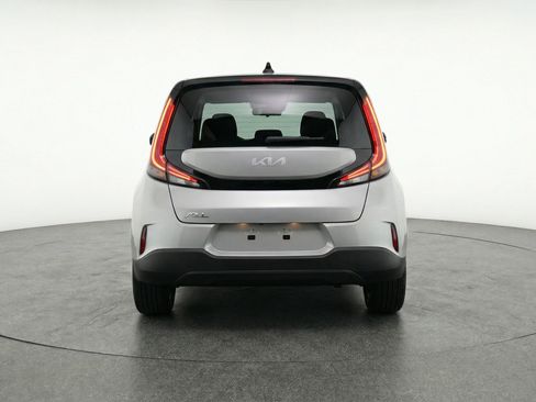 Used 2025 Kia Soul LX w/ LX Technology Package image 7