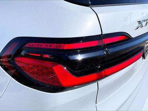 New 2026 BMW X7 xDrive40i w/ M Sport Package image 14