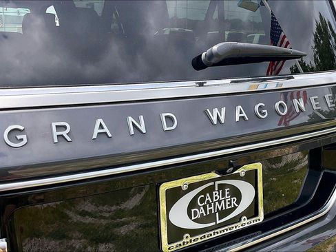 Used 2023 Jeep Grand Wagoneer L 4WD w/ Rear Seat Video Group 1 image 32