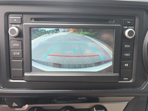 Used 2018 Toyota Tacoma SR w/ SR Convenience Package RWD image 23