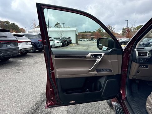 Used 2020 Lexus GX 460 Premium image 10