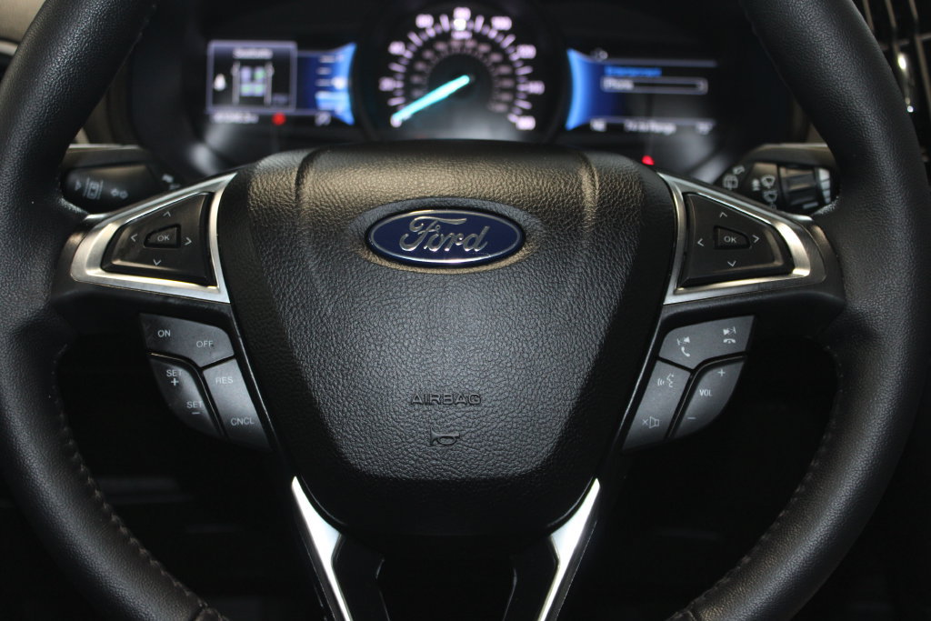 Used 2023 Ford Edge SEL AWD/4WD image 14