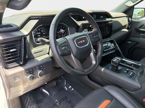 Used 2025 GMC Sierra 1500 AT4 AWD/4WD image 21