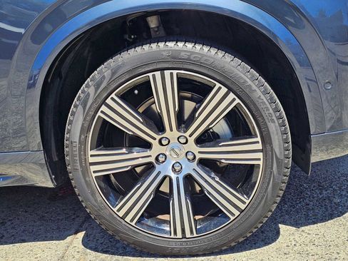Certified 2023 Volvo XC90 B6 Ultimate AWD/4WD image 9