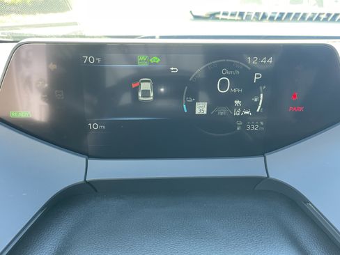 New 2026 Toyota Prius Plug-In Hybrid FWD image 17