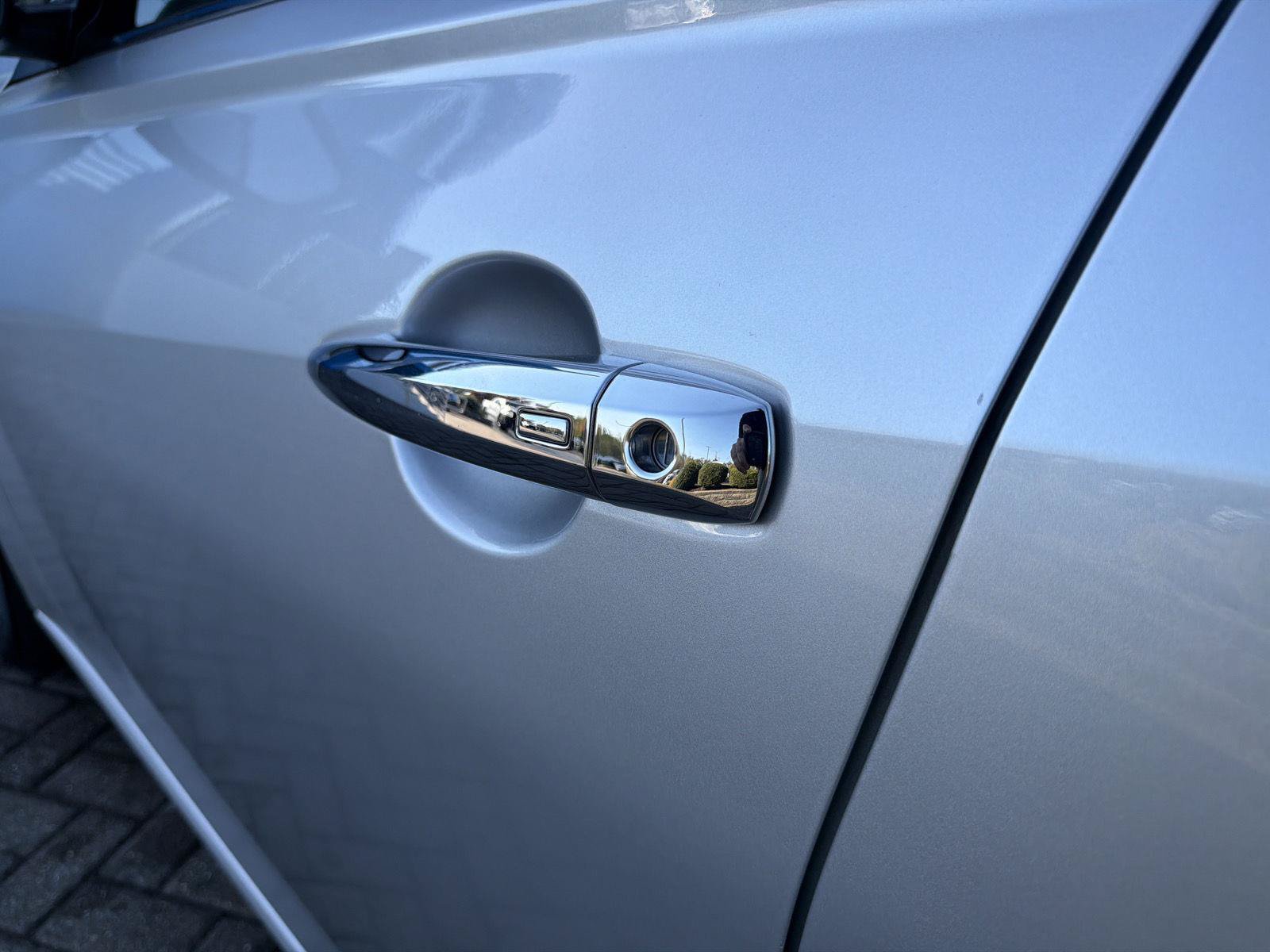Used 2024 Nissan Altima 2.5 SV FWD image 11