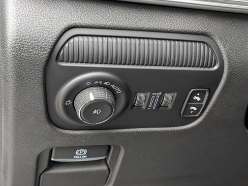 Used 2022 Jeep Wagoneer Series II image 23