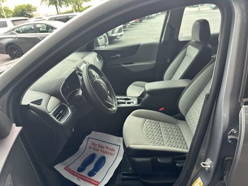 Used 2024 Chevrolet Equinox LS w/ Driver Confidence II Package FWD image 16