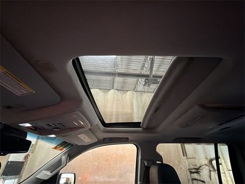 Used 2018 GMC Yukon XL SLT w/ Premium Edition image 23