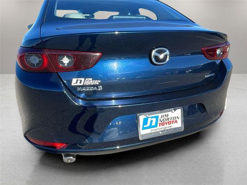 Used 2025 MAZDA MAZDA3 s image 12