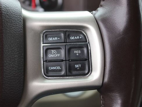 Used 2017 RAM 1500 Laramie w/ Convenience Group AWD/4WD image 28