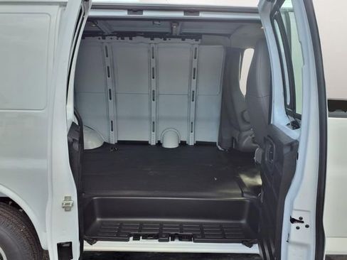 New 2026 GMC Savana 2500 w/ Driver Convenience Package RWD image 18