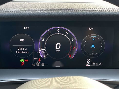Certified 2025 Volkswagen Tiguan SE R-Line AWD/4WD image 23