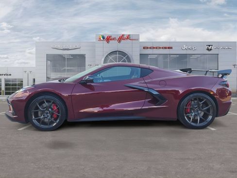 Used 2020 Chevrolet Corvette Stingray Preferred Cpe w/ 2LT Preferred Equipment Group RWD image 2