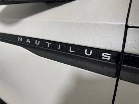 New 2025 Lincoln Nautilus Premier w/ Equipment Group 102A image 13