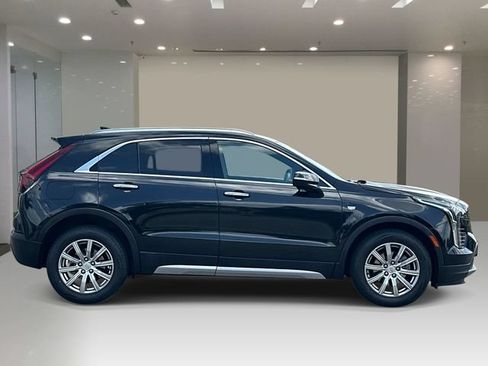 Used 2023 Cadillac XT4 Premium Luxury w/ Driver Assist Package FWD image 5