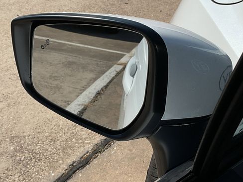 New 2025 Nissan Versa SV w/ Trunk Package image 10